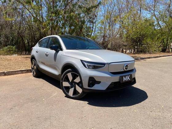 VOLVO C40 P8 RECHARGE TWIN ELECTRIC ULTIMATE AWD